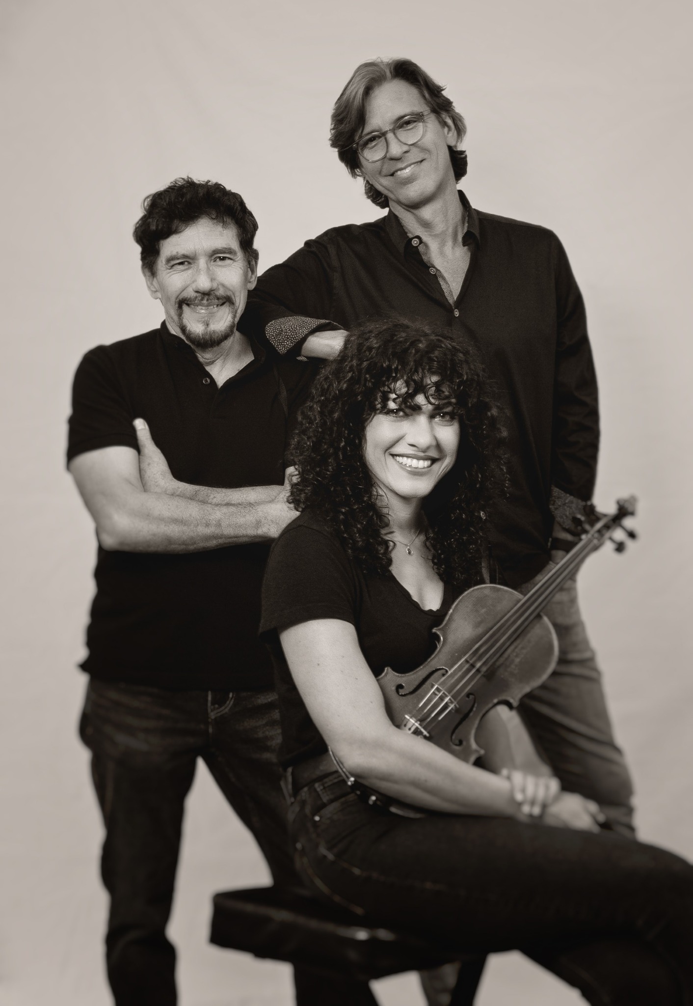 Joel Salcido, Oscar Casares, Carrie Rodriguez (via TxPA)