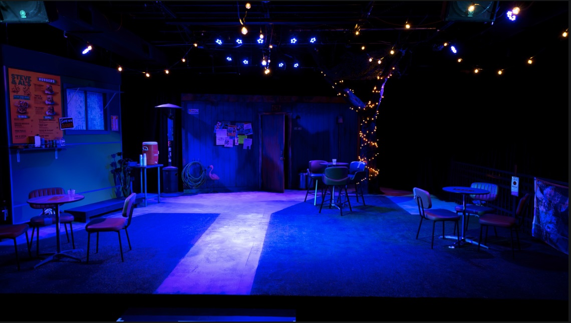 Set designed by Holly & Patrick Crowley (photo by Steve Rogers)