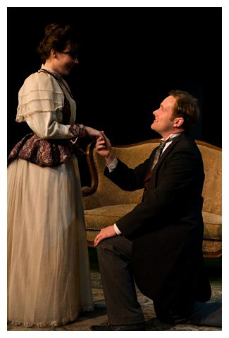 Kimberly Barrow as Gwendolen, Benjamin Summers as Jack (image: Christopher Loveless)